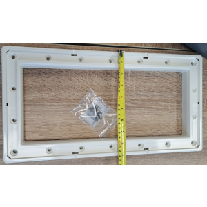Skimmer frame voor beton bad