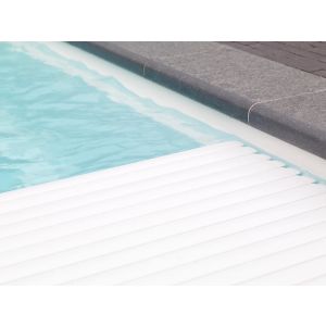 Roldeck PVC Witte lamellen voorbeeld 1